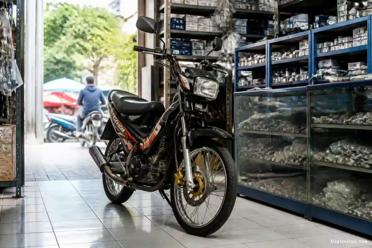 Penyalur Resmi Ungkap Ketersediaan Sparepart Suzuki Satria 2-Tak